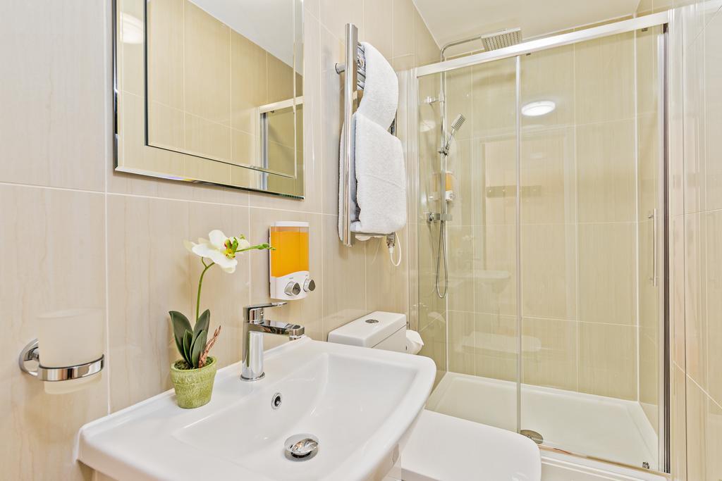 Metro Service Apartments Бедфорд Екстер'єр фото